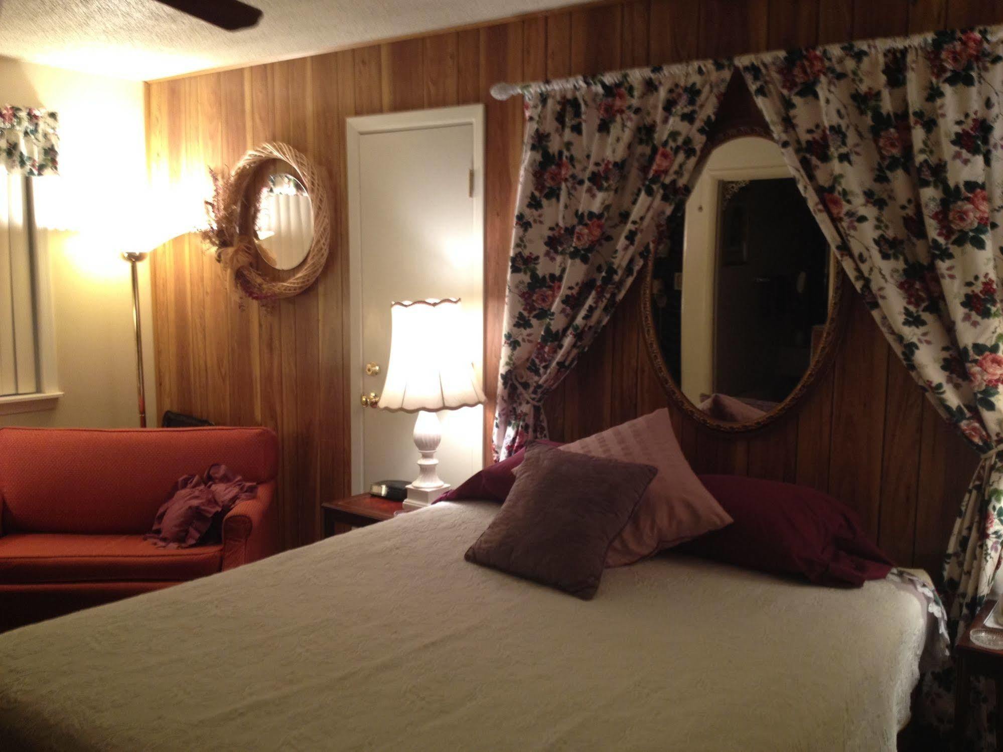 Mountain Haven Inn باينتوب ليكسايد المظهر الخارجي الصورة